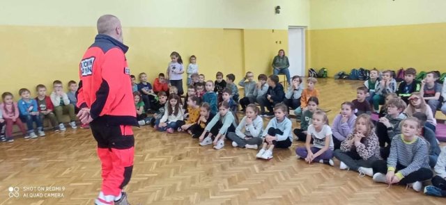 b_1024_768_0_00_images_2023_2024_Swietlica_ratownik_408834062_818982623363021_8623783373876600562_n